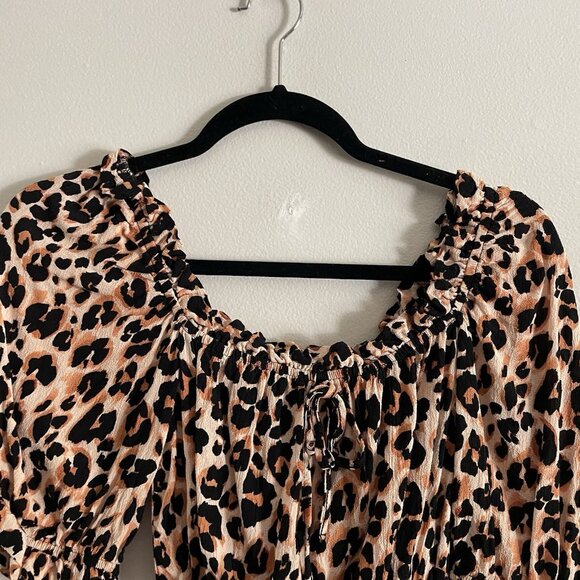 Nobody’s Child Women 2 Leopard Print Tie Front Off The Shoulder Crop Top - Picture 4 of 10